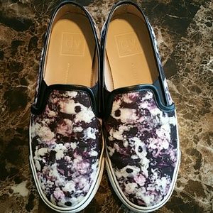 Weekend sale 🙄DOLCE VITA Slip on shoes