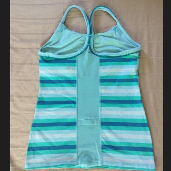 Lululemon sports bra/tank - Picture 2 of 4
