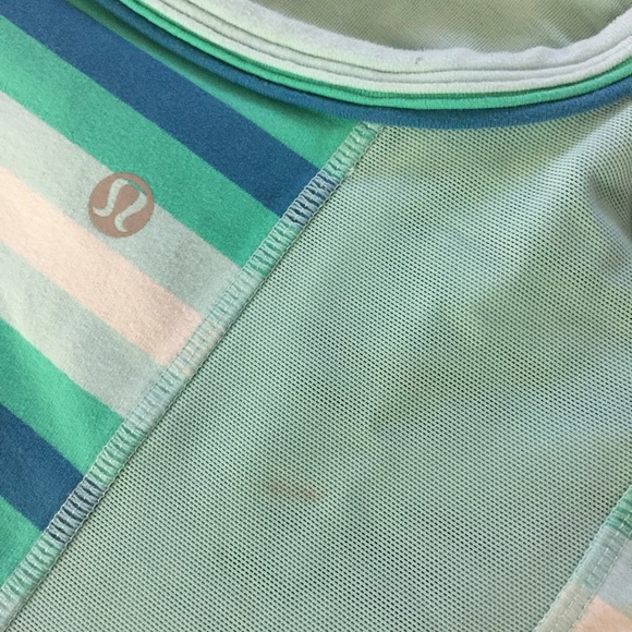 Lululemon sports bra/tank - Picture 4 of 4