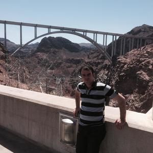 Meet your Posher, Tom