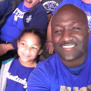 Meet your Posher, Derron