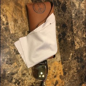 Original Rayban club master, barely used.