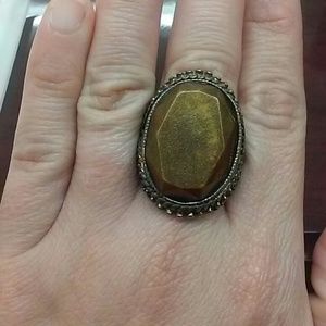 Oval ring