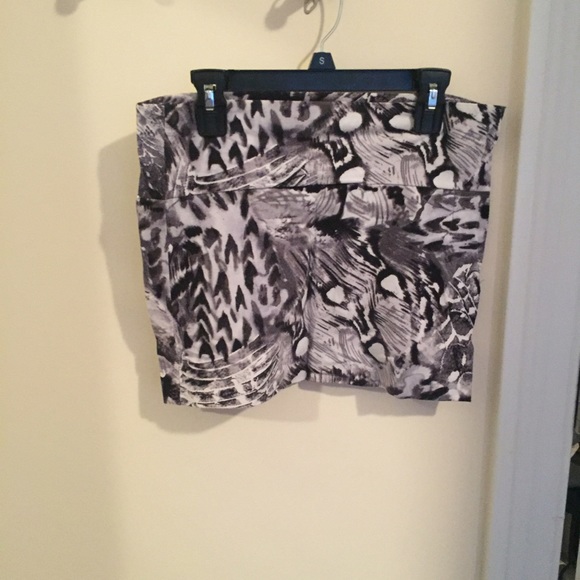 patterned black and white skirt