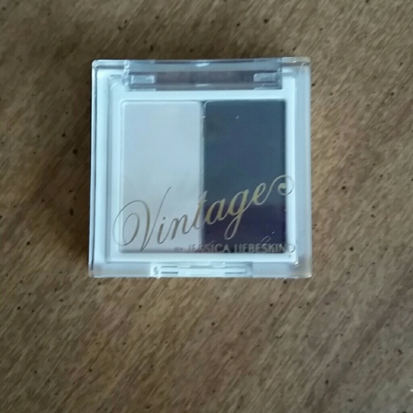 VINTAGE eyeshadow duo - Picture 2 of 3