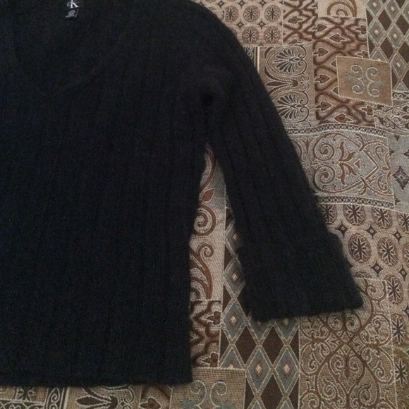 CK Calvin Klein cropped sweater...NWOT - Picture 3 of 4