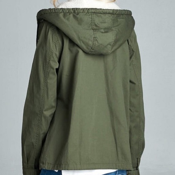 Travel With Me Utility Jacket - Picture 4 of 4