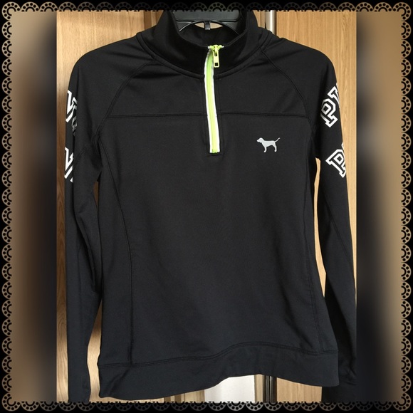 PINK Ultimate Yoga Half Zip
