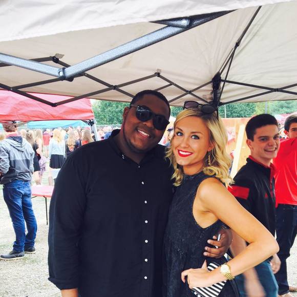 Meet your Posher, Kendall - Picture 1 of 1