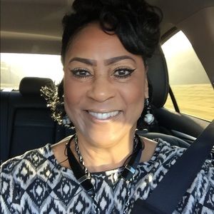 Meet your Posher, Stacey