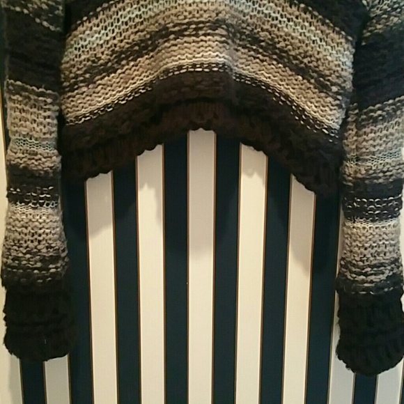 Free People xs crop sweater - Picture 3 of 4