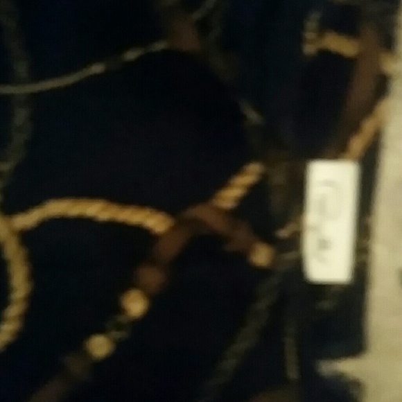 Skirt - Picture 2 of 3