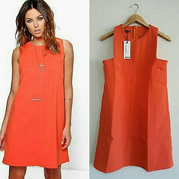 Boohoo 
Womens Abbey Tab Side Shift Dress