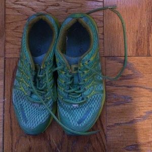 Women's Island Green tennis shoes