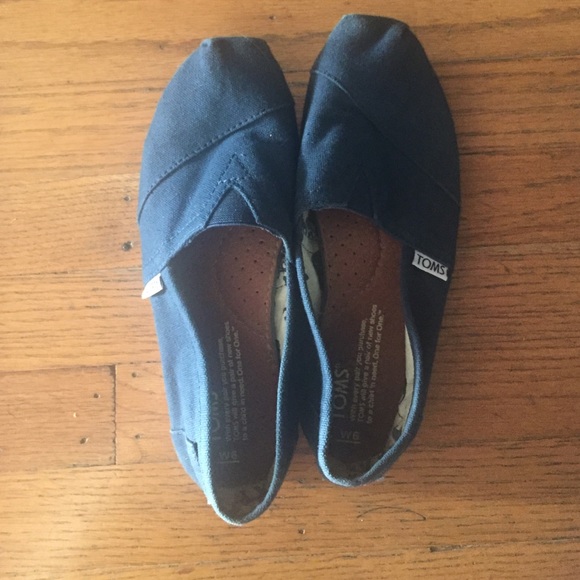 Toms slip on shoes