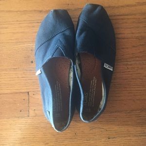 Toms slip on shoes