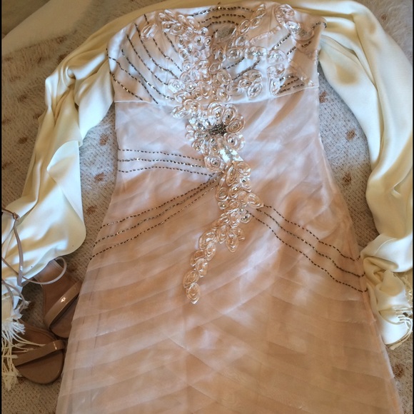 SUE WONG Strapless Cocktail Dress