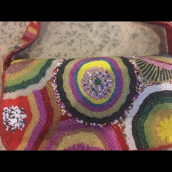 One a kind Cache beaded purse - Picture 4 of 4