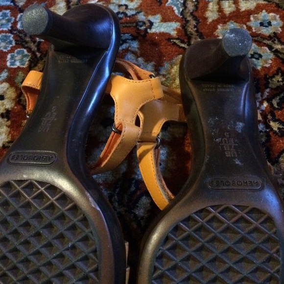 Aerosoles heels - Picture 3 of 4