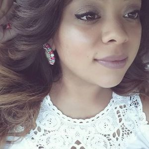 Meet your Posher, Vanessa