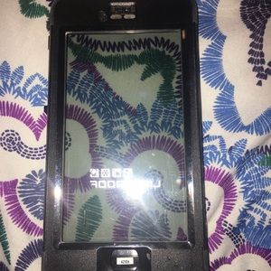 All Black Lifeproof for the 6/6s