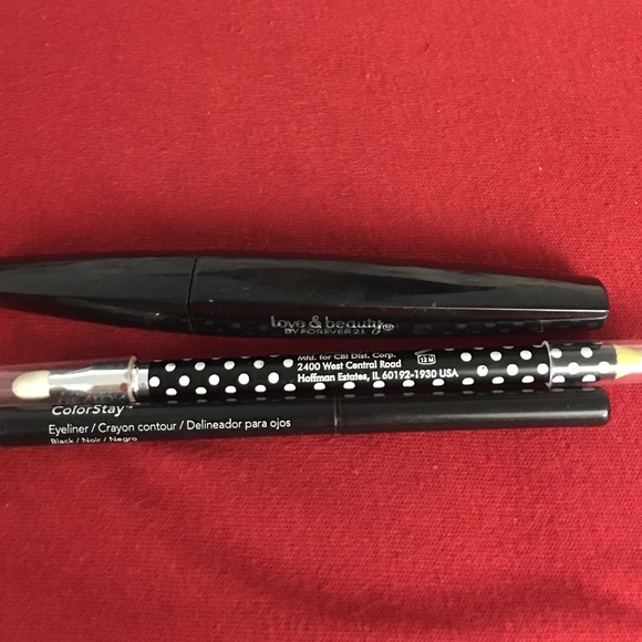 Mascara, 2 x eyeliner, acne fighting gel