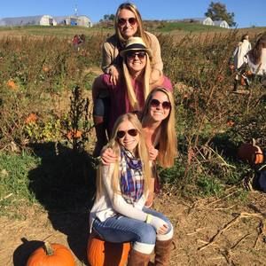 Meet your Posher, Tara