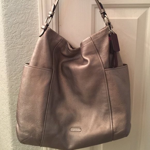 Silver Coach Hobo