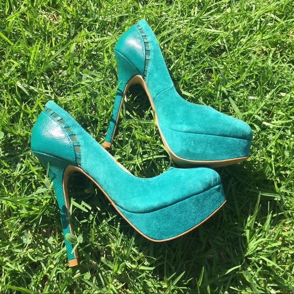 Colin Stuart - Picture 4 of 4