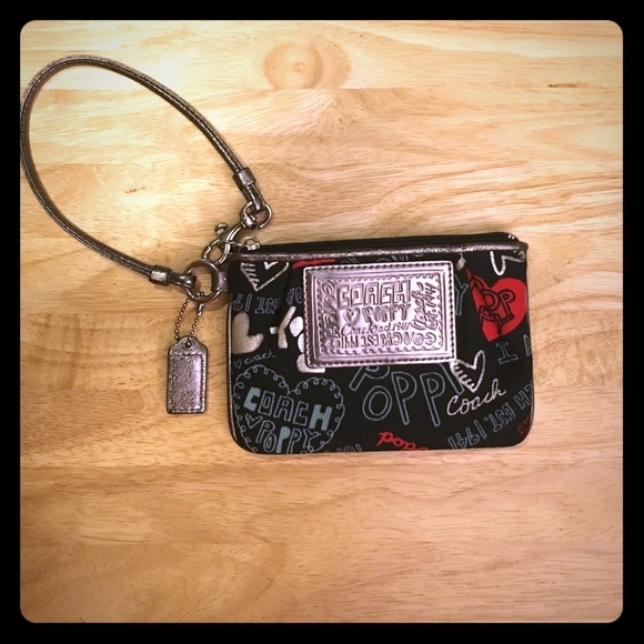 Coach Handbags - Coach wristlet