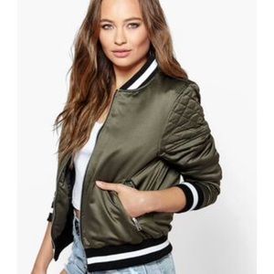 NWT Boohoo Quilted Bomber Jacket