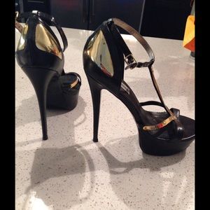 Steve Madden "atention" shoes