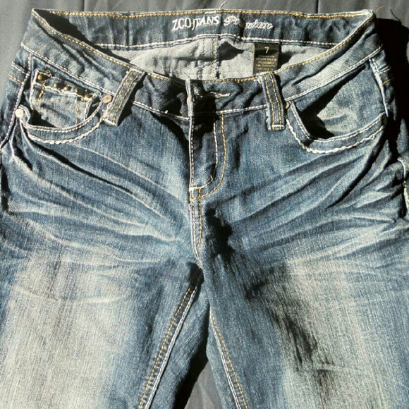 ZCO like new jeans wing design back pockets
