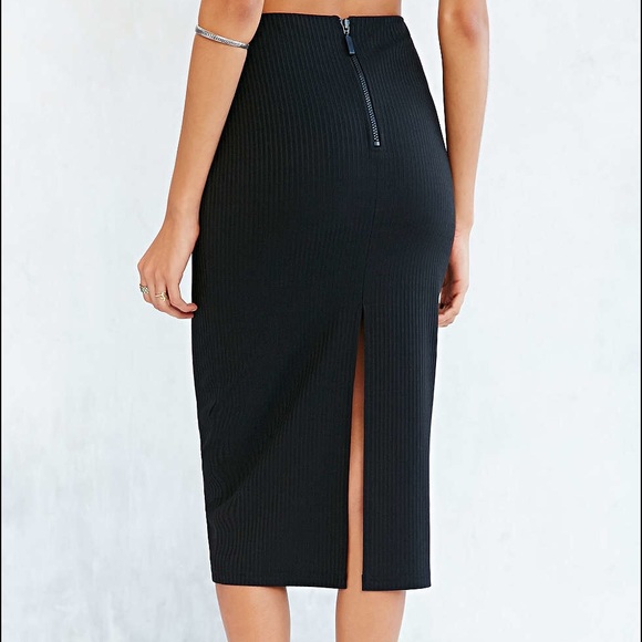 Silence + Noise Black pencil skirt - Picture 2 of 4