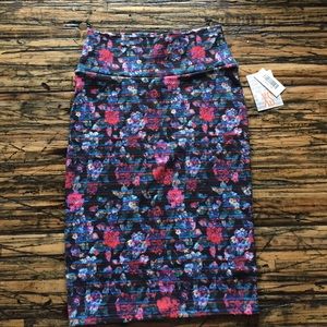 LulaRoe XS Cassie skirt NWT