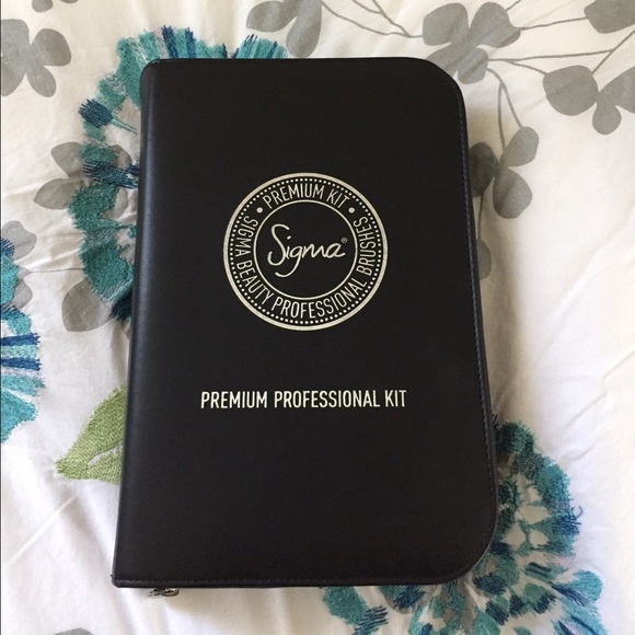 Sigma Beauty brush case