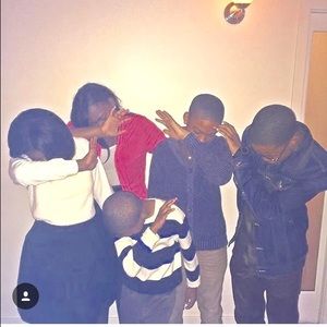 Meet your Posher, Chloe