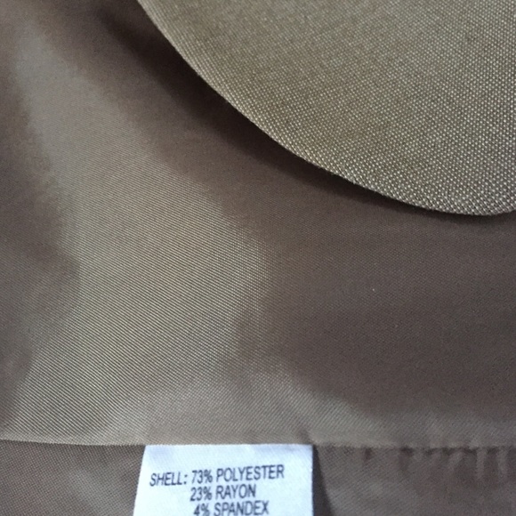 Tahari Women's Light Brown Pant Suit. Size 10. - Picture 3 of 4