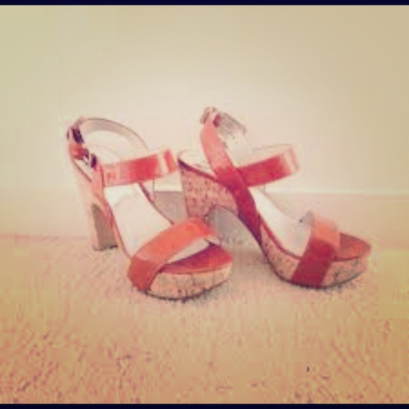 Shoes - Picture 1 of 4