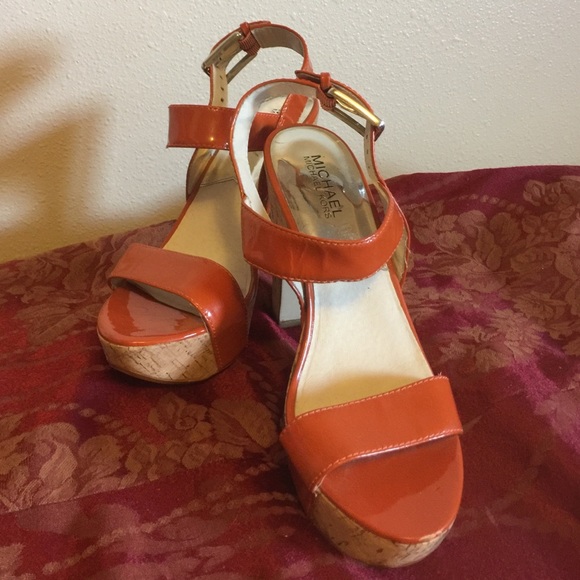 Shoes - Picture 2 of 4