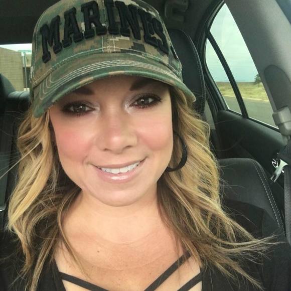 Meet your Posher, Kari