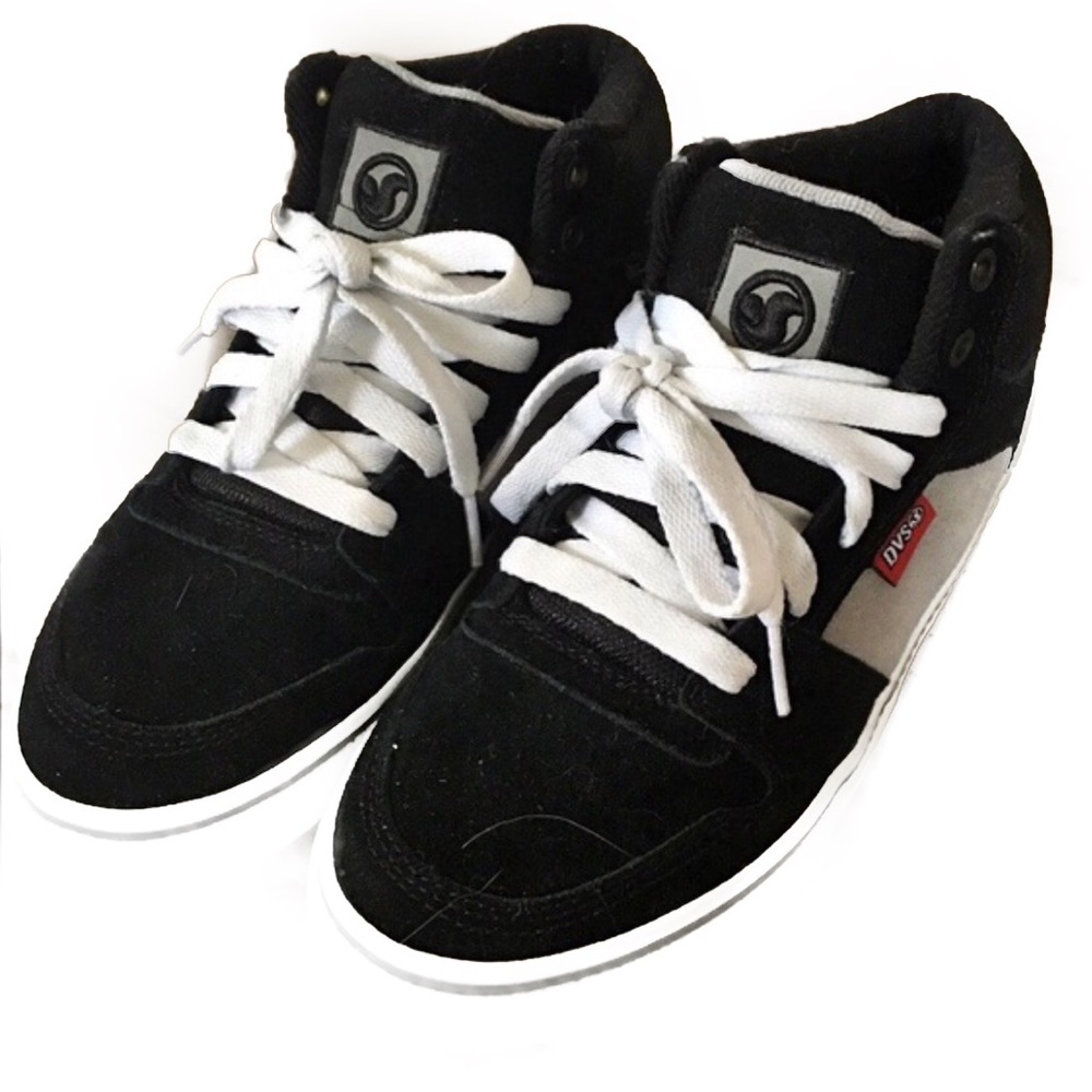 Black & Gray Skate Sneakers Size Youth 6