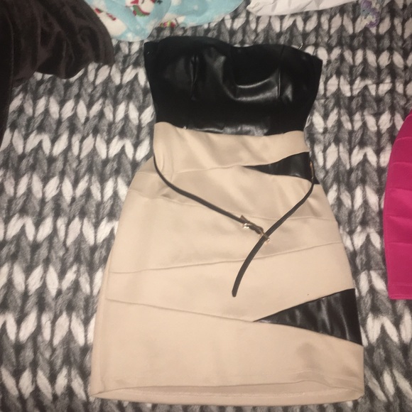 Dress - Picture 1 of 1