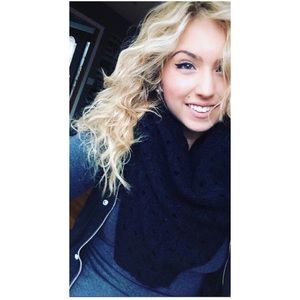 Meet your Posher, Breanna