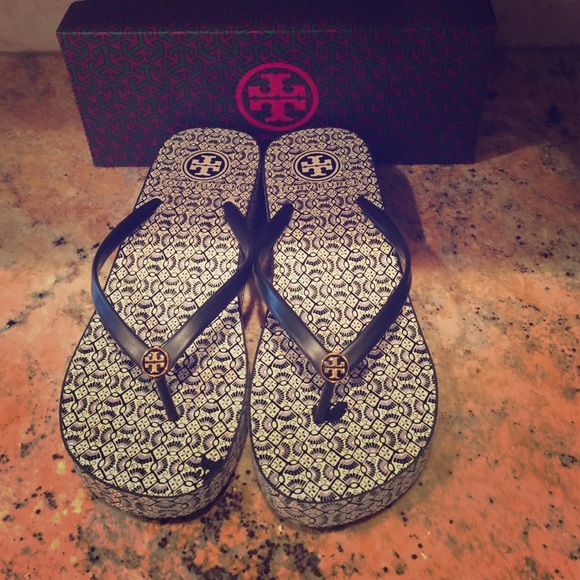 Tory Burch Thandie Wedge FlipFlop Sz 11