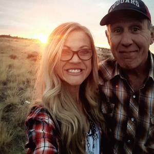 Meet your Posher, Casey