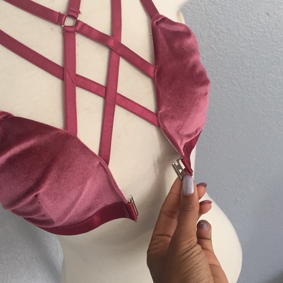 Rose pink velvet strap bra B1 - Picture 4 of 4