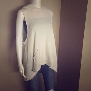 🤖FREE PEOPLE SLEEVELESS HOODIE 🤖NWOT