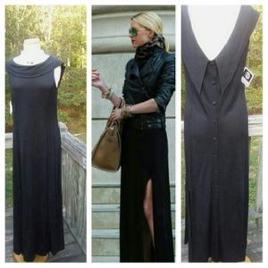 BEAUTIFUL BLACK LONG DRESS WITH SLITS AROUND