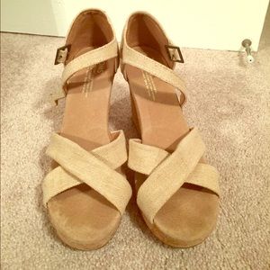 TOMS Strappy Tan Wedge Sandal
